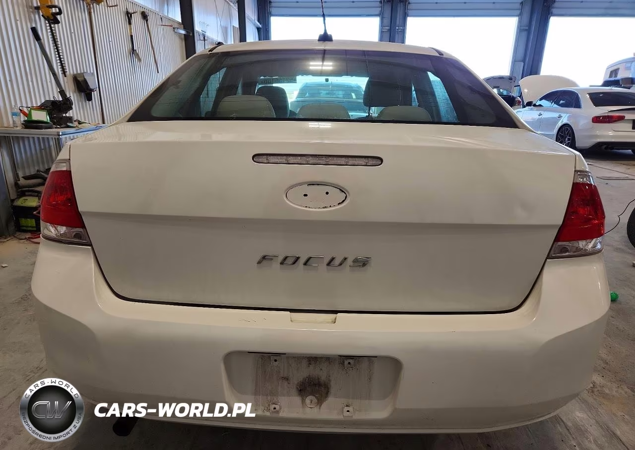 2010 Ford Focus S VIN:1FAHP3EN7AW140913 - 6