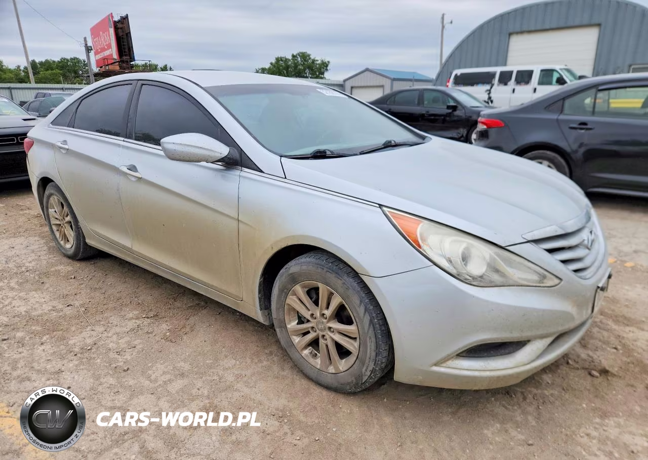 2013 Hyundai Sonata Gls VIN:5NPEB4AC5DH735274 - 4