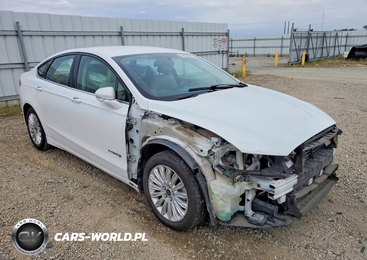 2016 Ford Fusion Se Hybrid VIN:3FA6P0LU4GR329479 - 4
