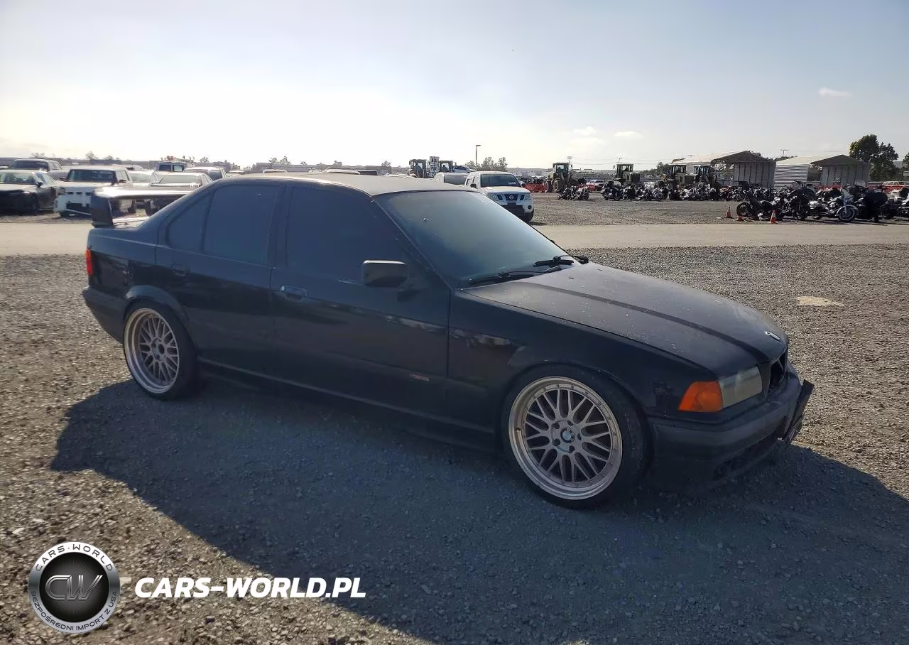 1997 BMW 3 Series VIN:WBACC0321VEK23589 - 4