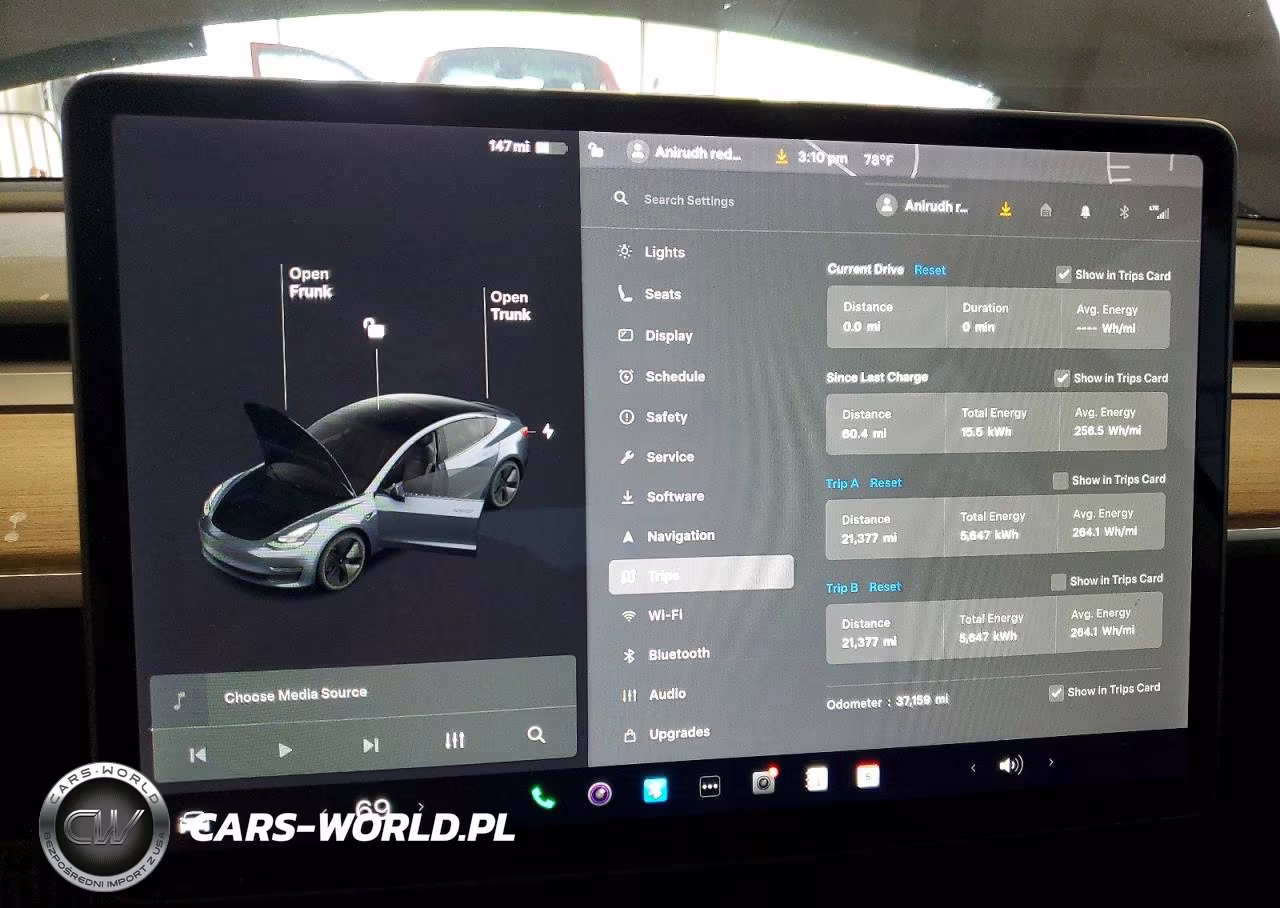 2021 Tesla Model 3 VIN:5YJ3E1EB5MF979696 - 9
