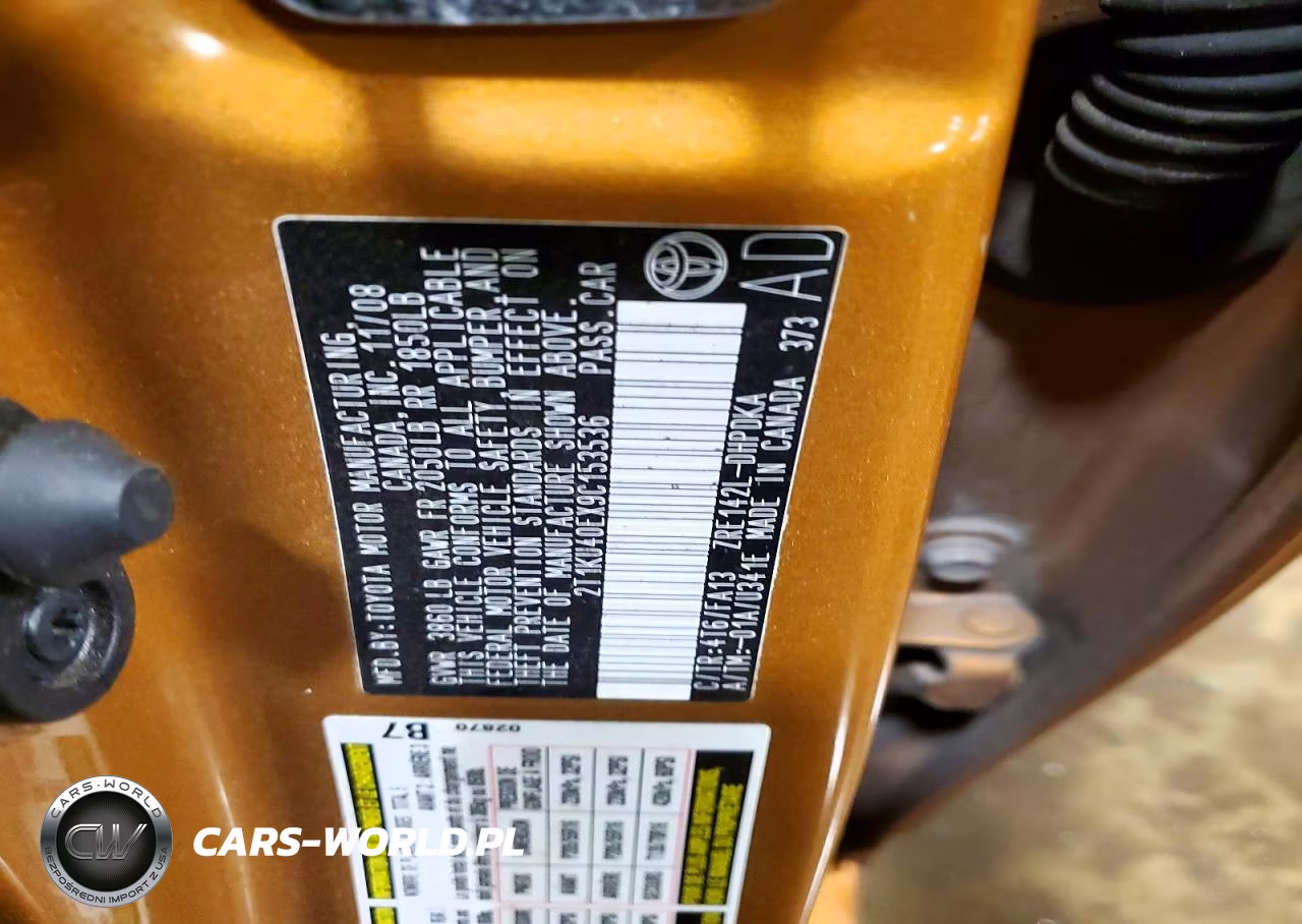 2009 Toyota Matrix Base VIN:2T1KU40EX9C153536 - 13