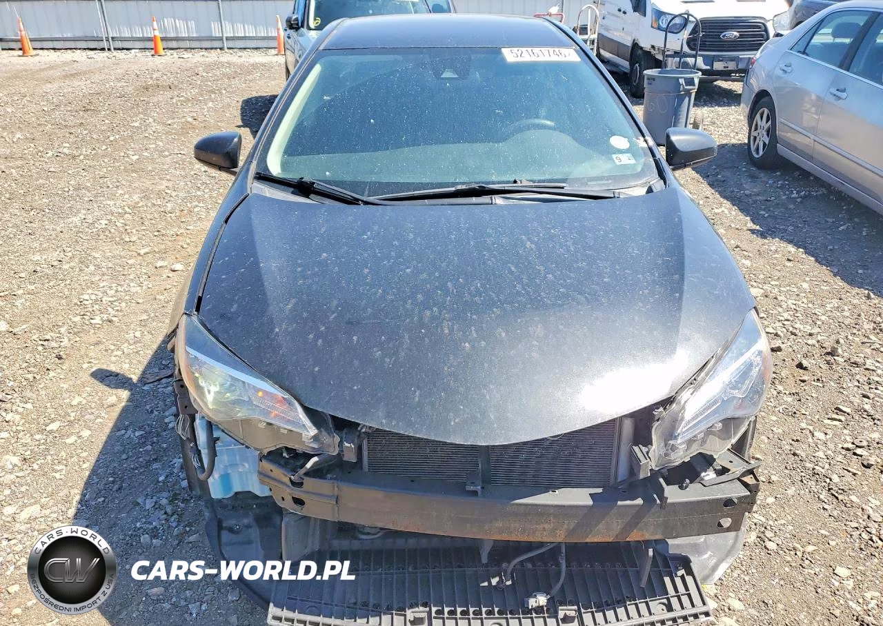 2018 Toyota Corolla Le VIN:2T1BURHE6JC059174 - 5