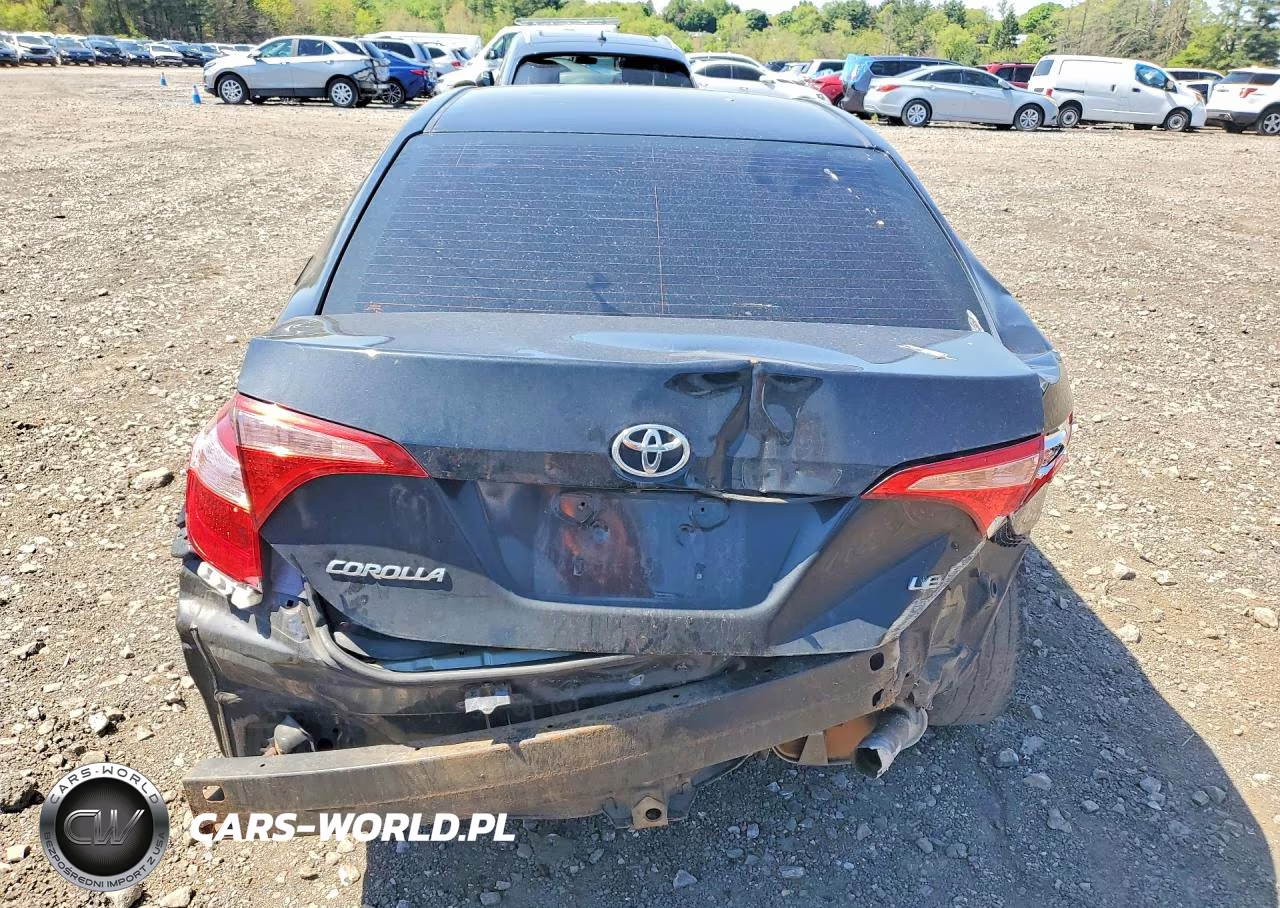 2018 Toyota Corolla Le VIN:2T1BURHE6JC059174 - 6