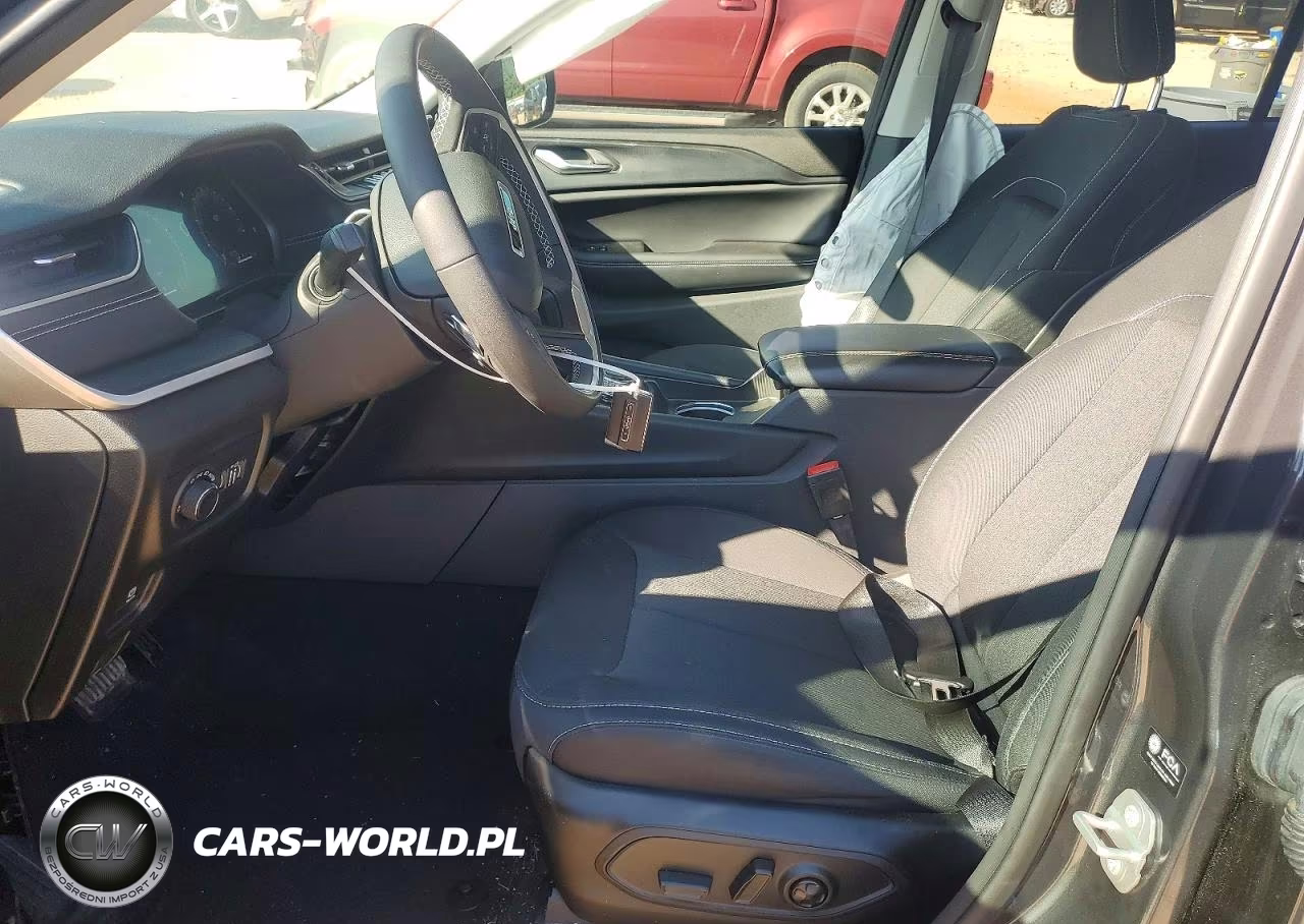 2023 Jeep Grand Cherokee Lared VIN:1C4RJHAG6PC669557 - 7