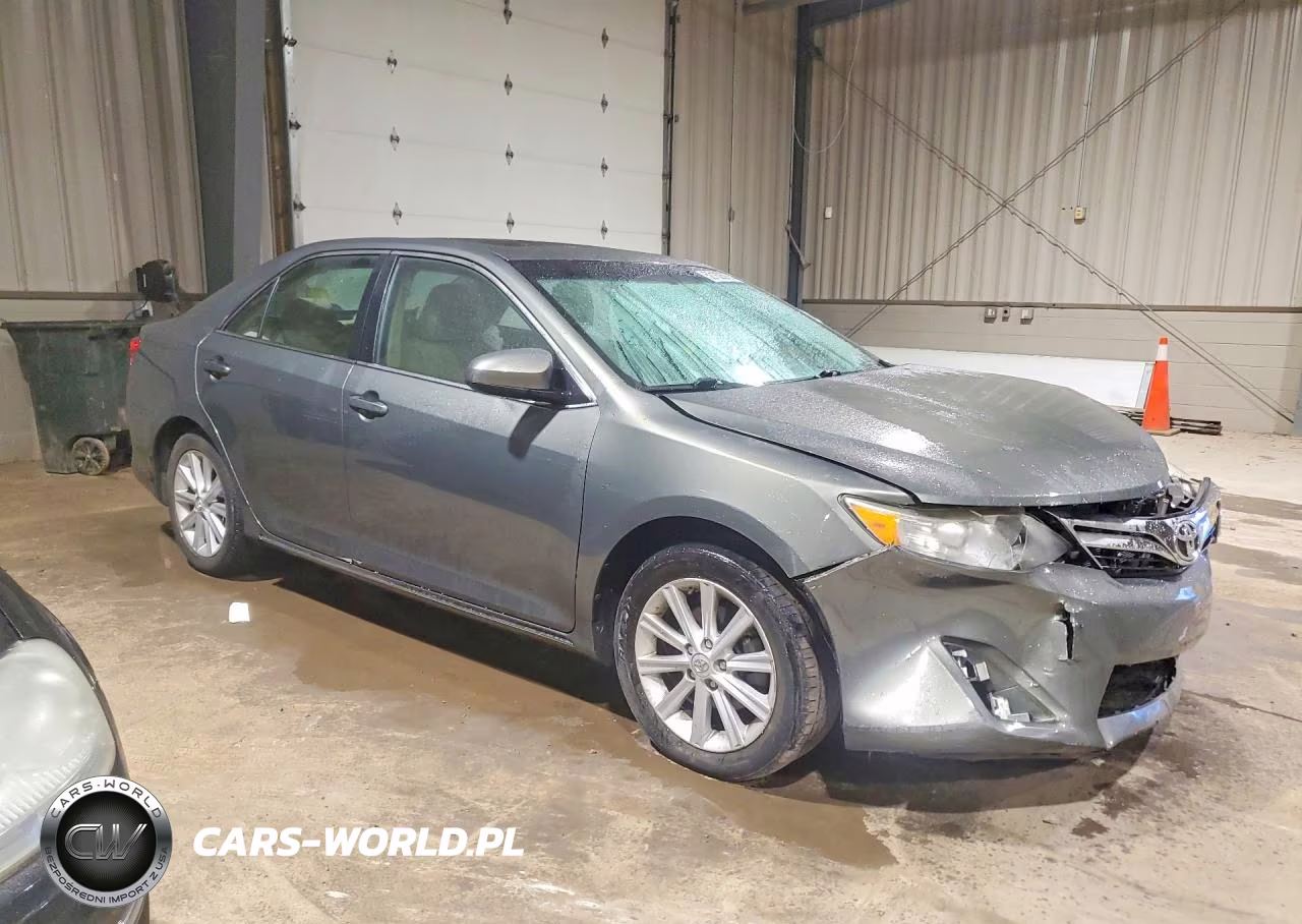2014 Toyota Camry Xle VIN:4T4BF1FK8ER411296 - 4