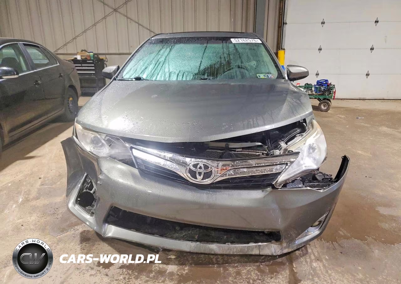 2014 Toyota Camry Xle VIN:4T4BF1FK8ER411296 - 5
