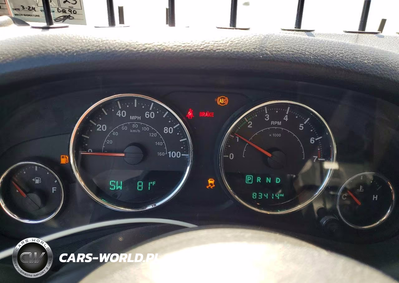 2016 Jeep Wrangler Unlimited Sahara VIN:1C4BJWEG6GL261043 - 9