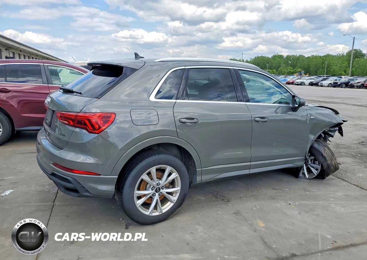 2025 Audi Q3 Premium S Line 45 VIN:WA1DECF34S1011760 - 3