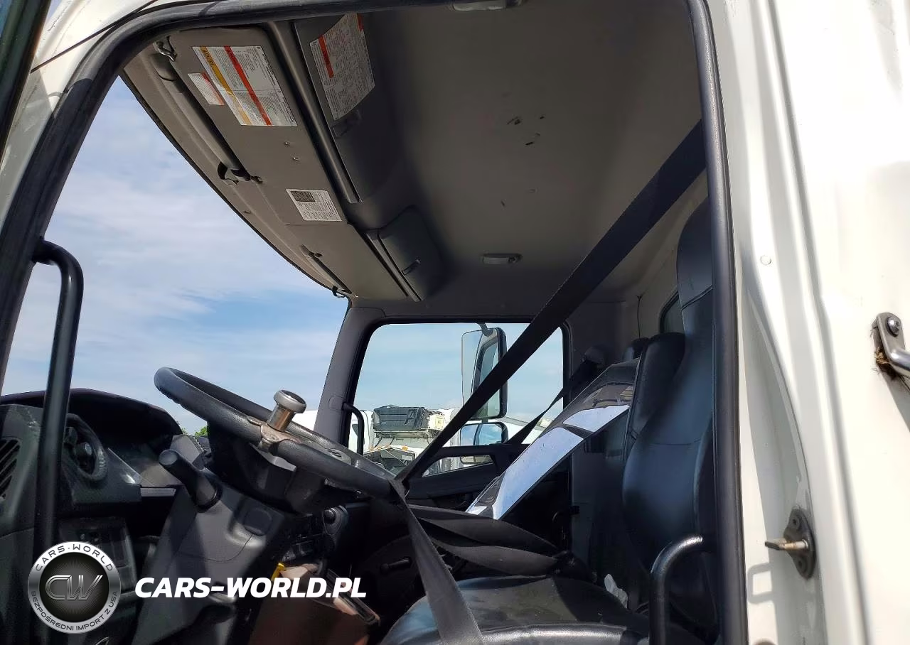 2023 Hino L6 Refrigerated Box Truck VIN:5PVNJ7AR4P5T50012 - 5
