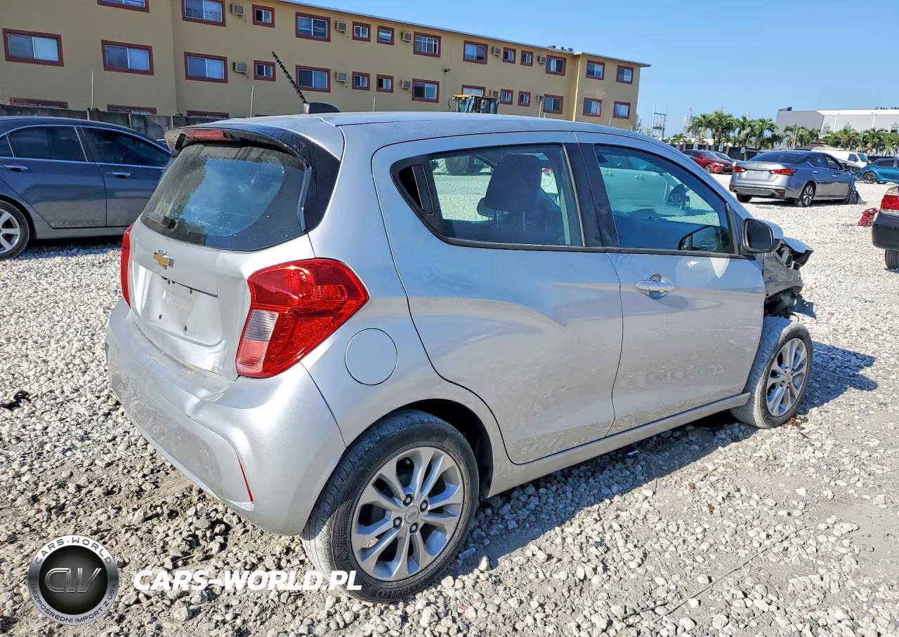 2020 Chevrolet Spark 1Lt VIN:KL8CD6SAXLC441804 - 3