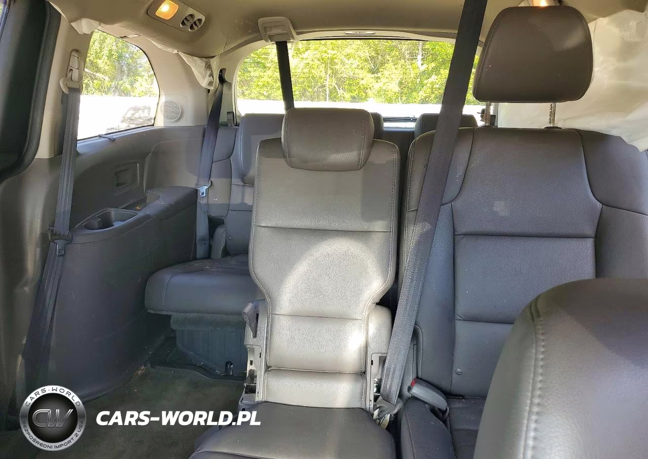 2016 Honda Odyssey Touring VIN:5FNRL5H97GB003603 - 10