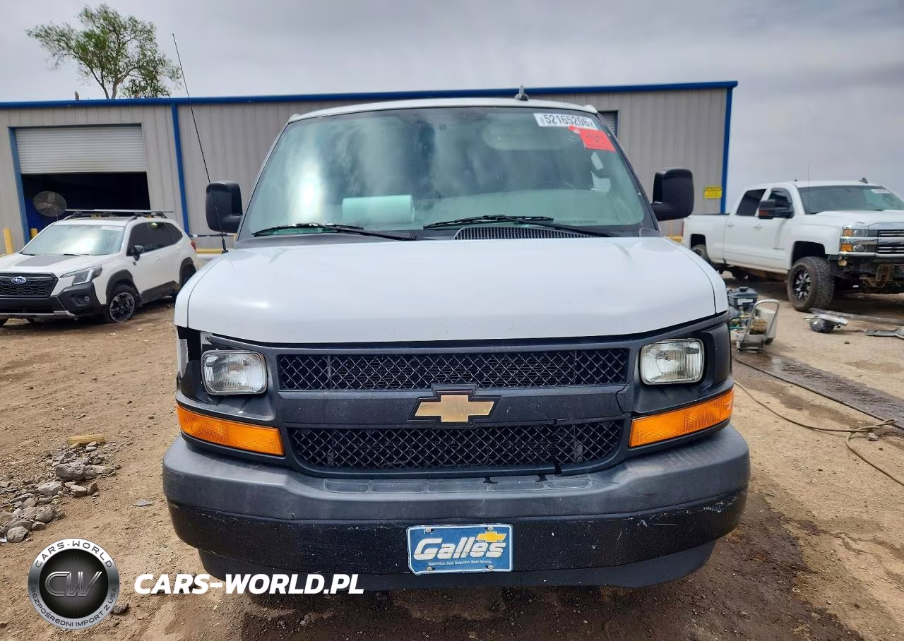2017 Chevrolet Express G2500 VIN:1GCWGAFF0H1346255 - 5