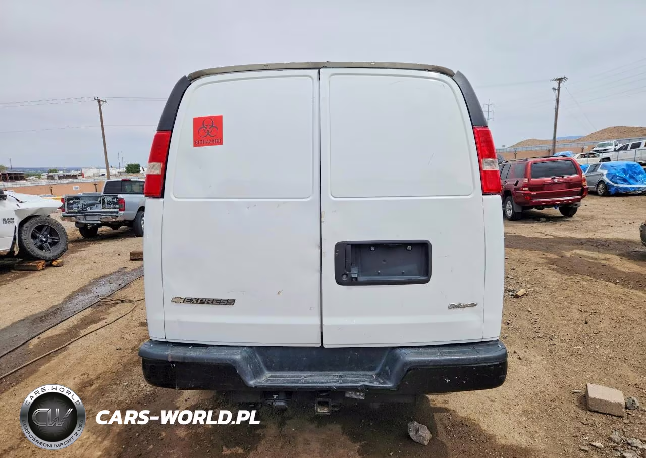 2017 Chevrolet Express G2500 VIN:1GCWGAFF0H1346255 - 6