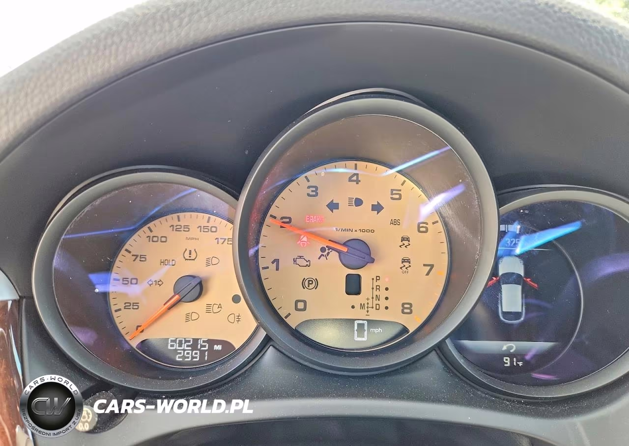 2020 Porsche Macan S VIN:WP1AB2A52LLB31890 - 9