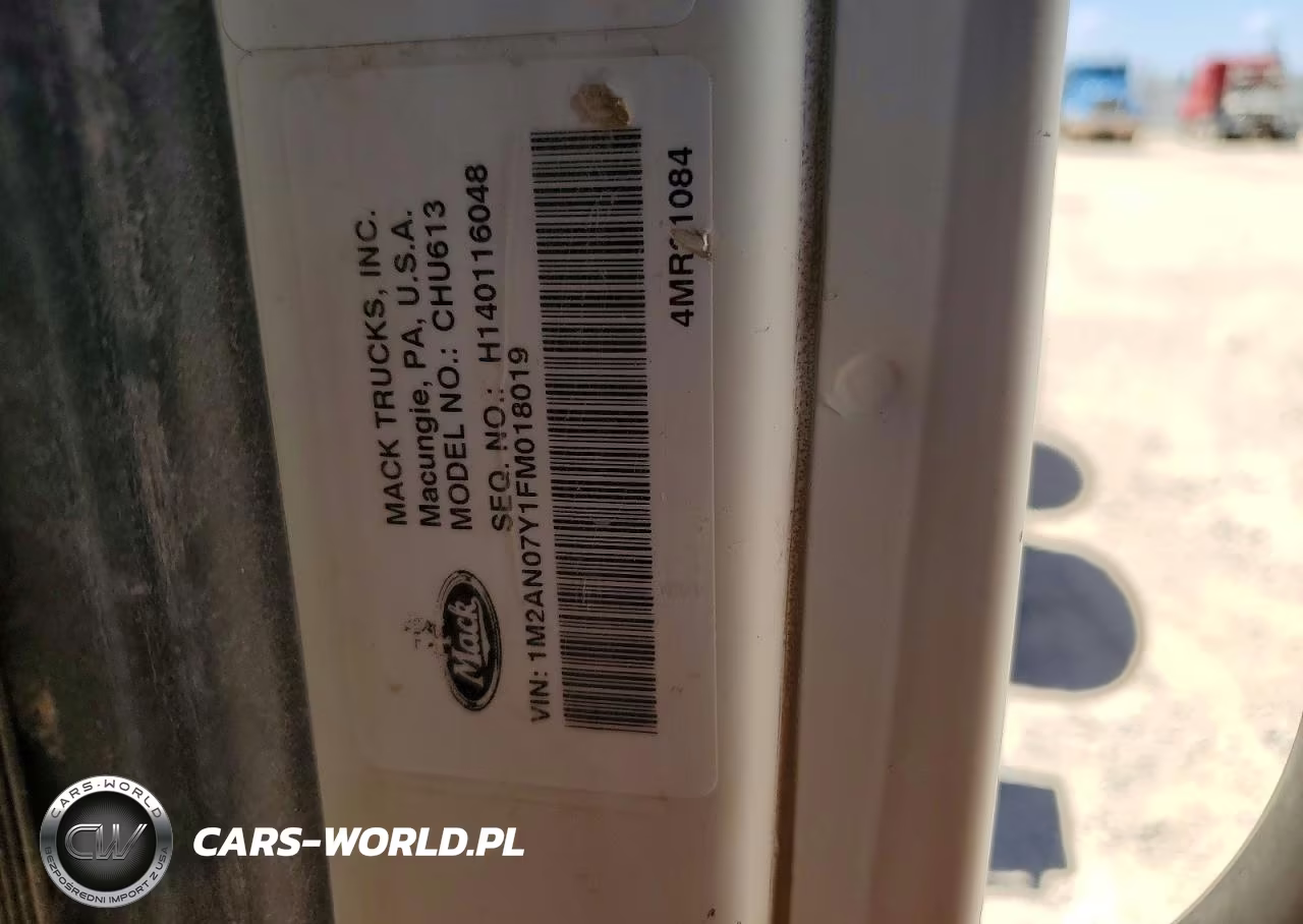 2015 Mack Chu613 Semi Truck VIN:1M2AN07Y1FM018019 - 10