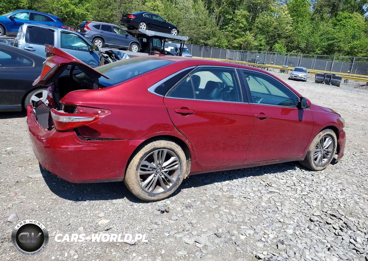 2017 Toyota Camry Se VIN:4T1BF1FK1HU645391 - 3