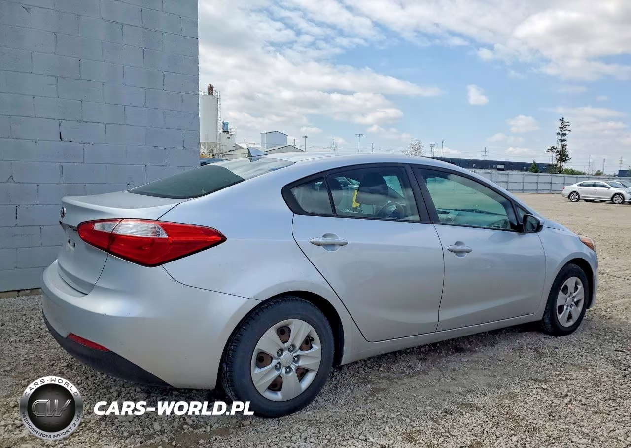 2016 Kia Forte Lx VIN:KNAFK4A6XG5492254 - 3