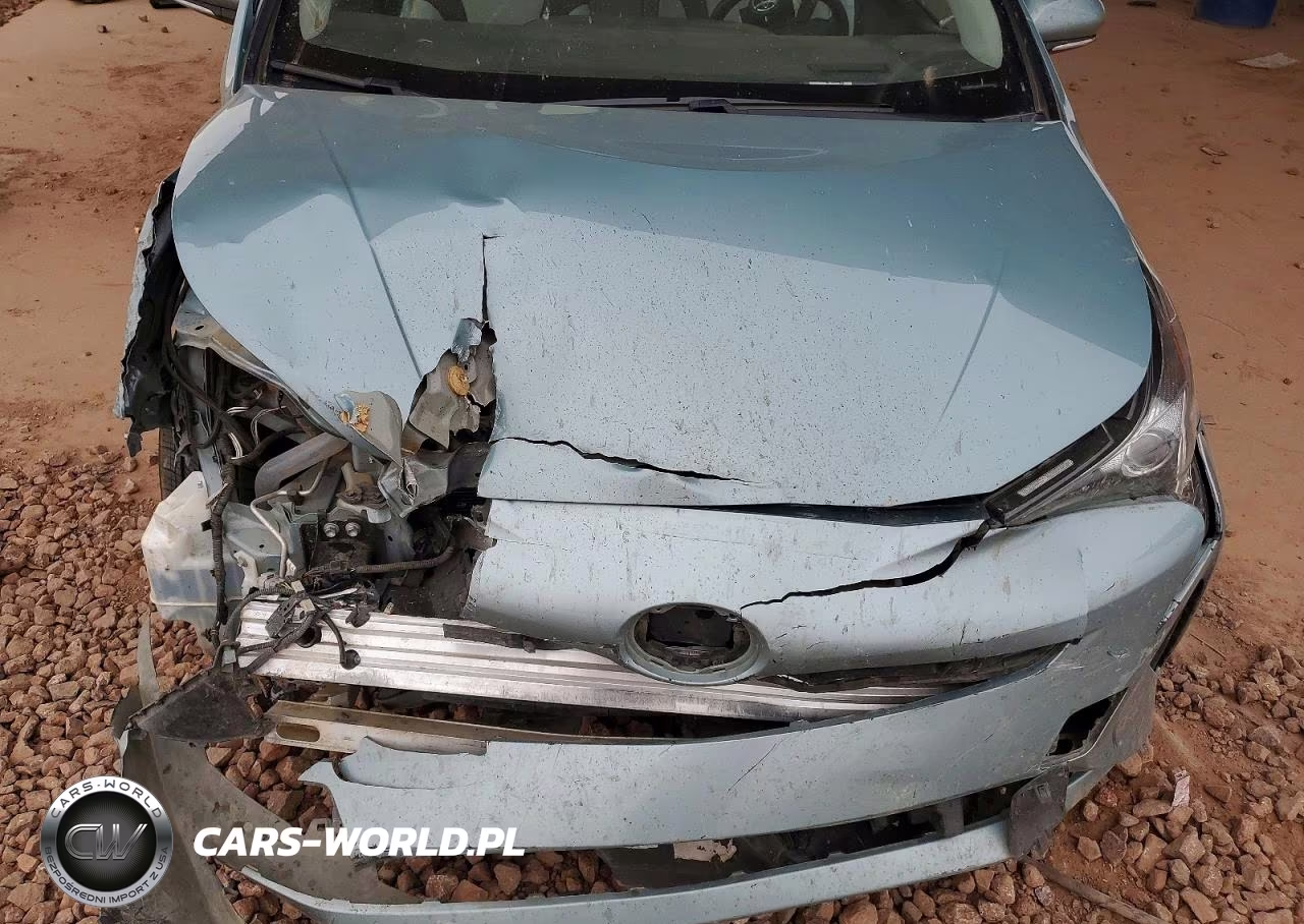 2018 Toyota Prius Four VIN:JTDKARFU4J3063137 - 11