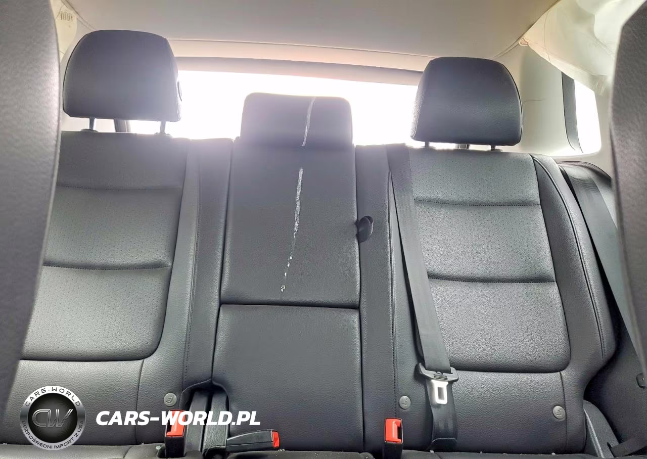 2017 Volkswagen Tiguan S VIN:WVGAV7AX4HK000203 - 10