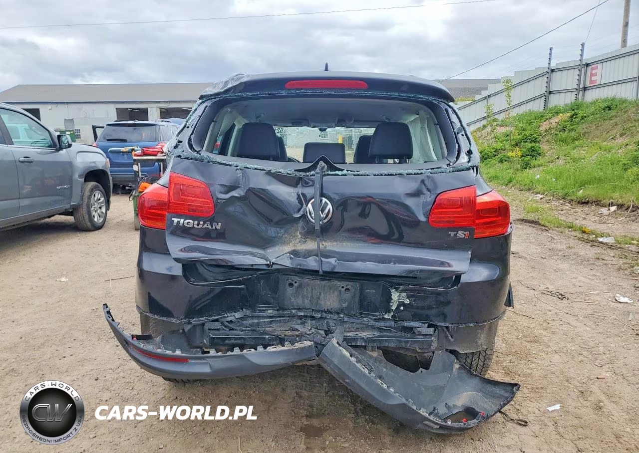 2017 Volkswagen Tiguan S VIN:WVGAV7AX4HK000203 - 6