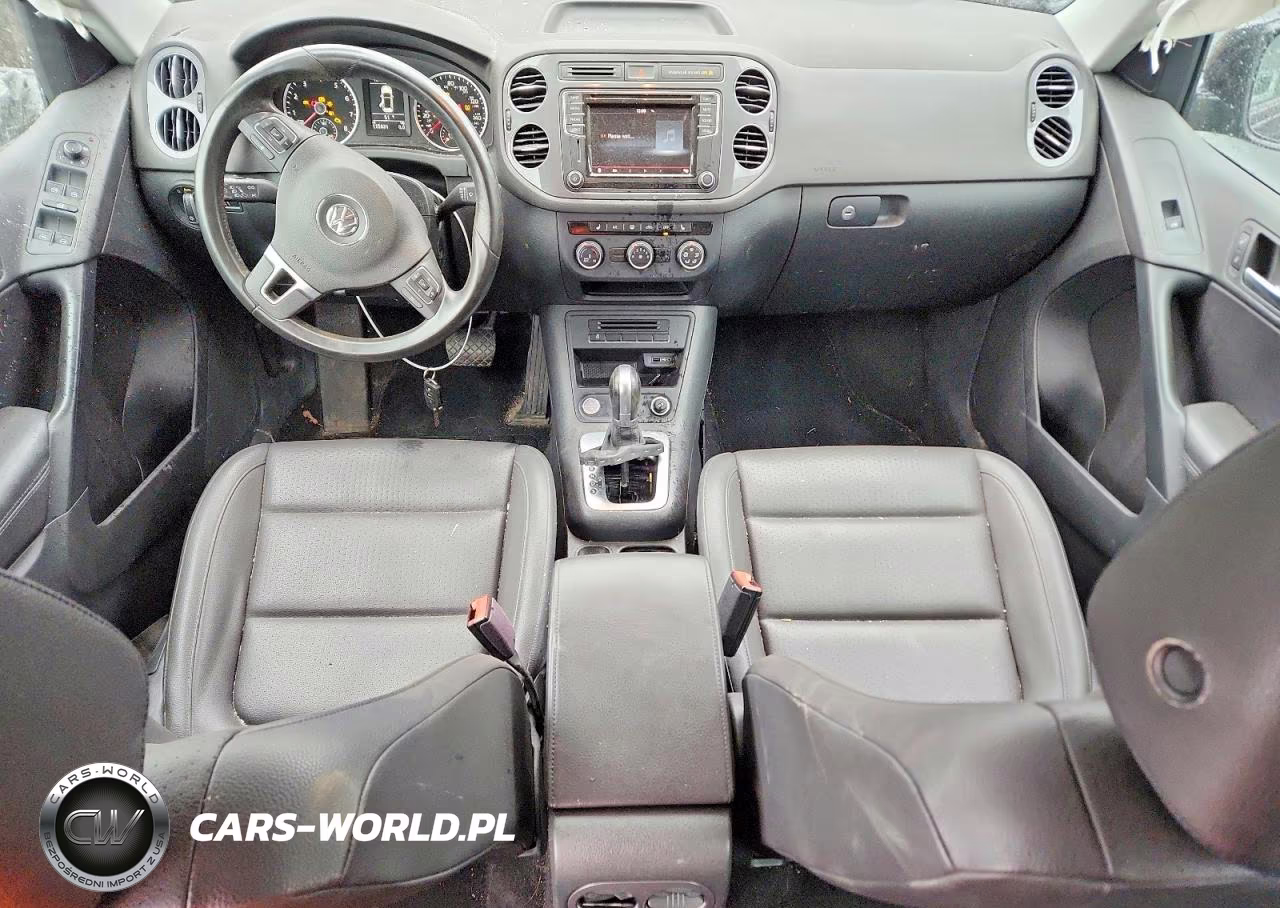 2017 Volkswagen Tiguan S VIN:WVGAV7AX4HK000203 - 8