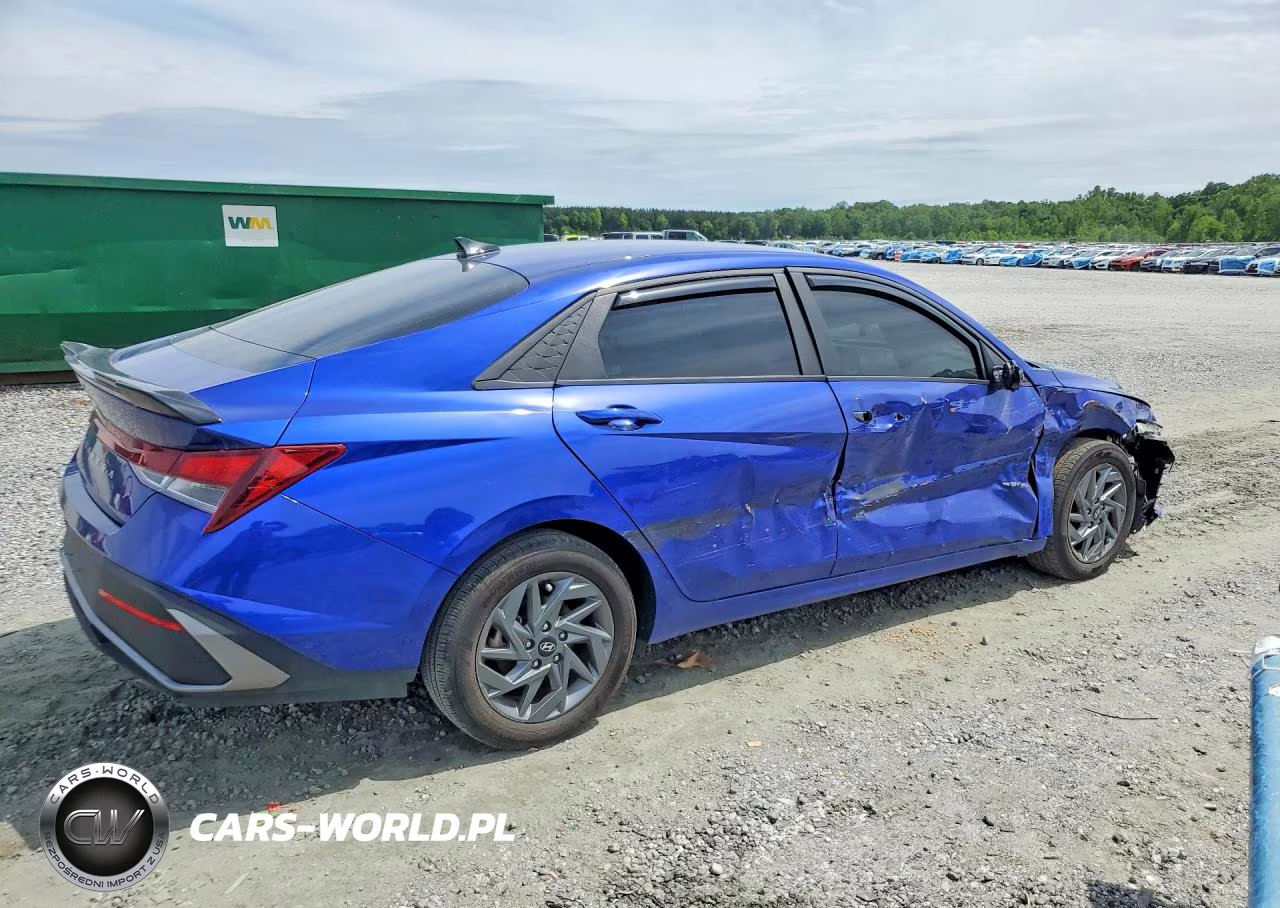 2024 Hyundai Elantra Sel VIN:KMHLM4DG6RU767899 - 3