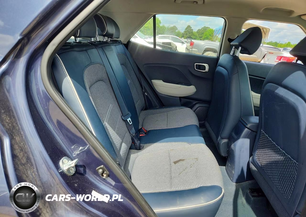 2021 Hyundai Venue Denim VIN:KMHRC8A3XMU082965 - 11