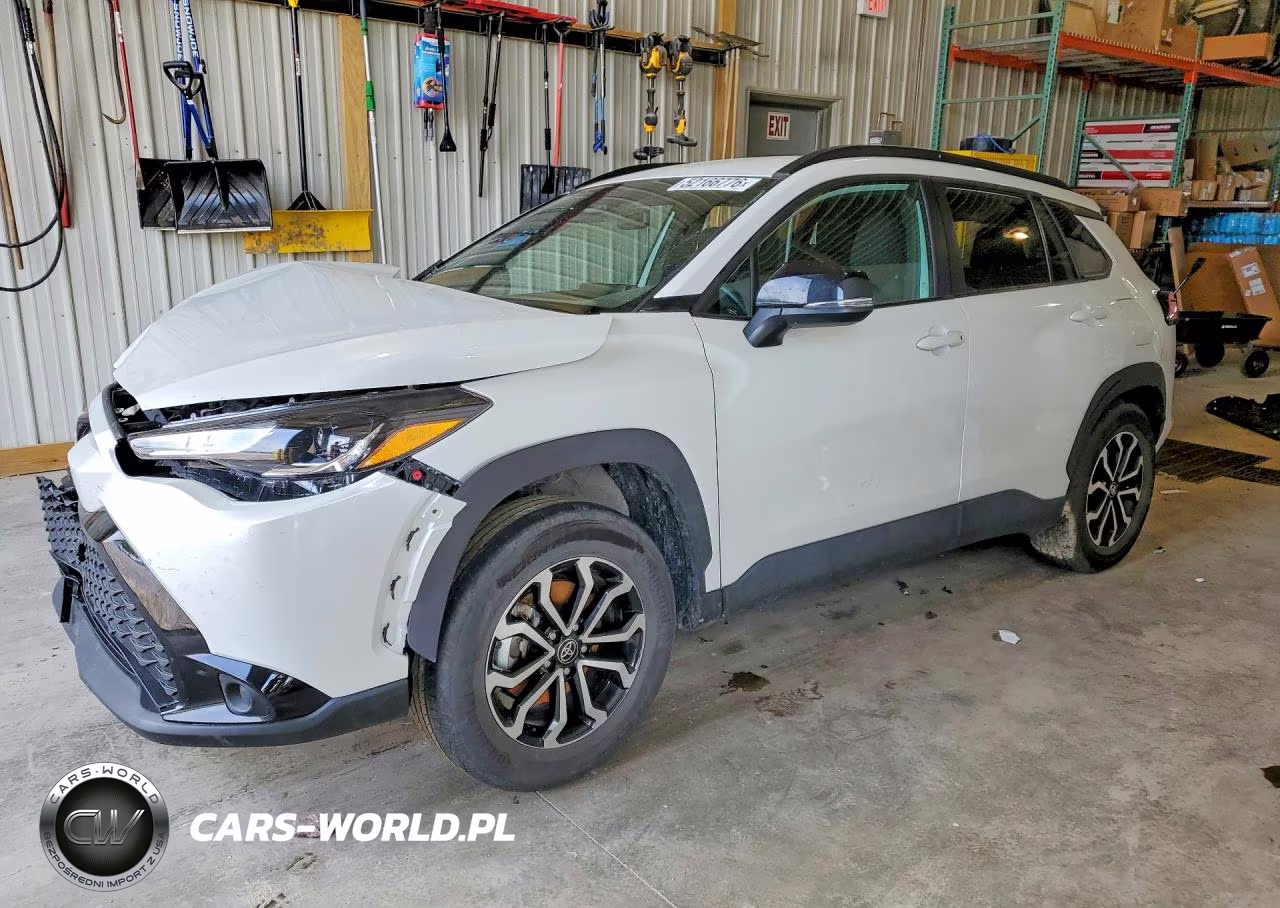 2025 Toyota Corolla Cross Hybrid Se