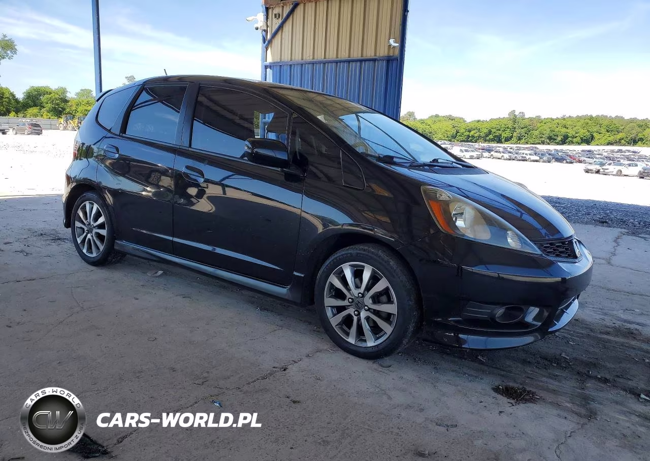 2012 Honda Fit Sport VIN:JHMGE8H50CC007398 - 4