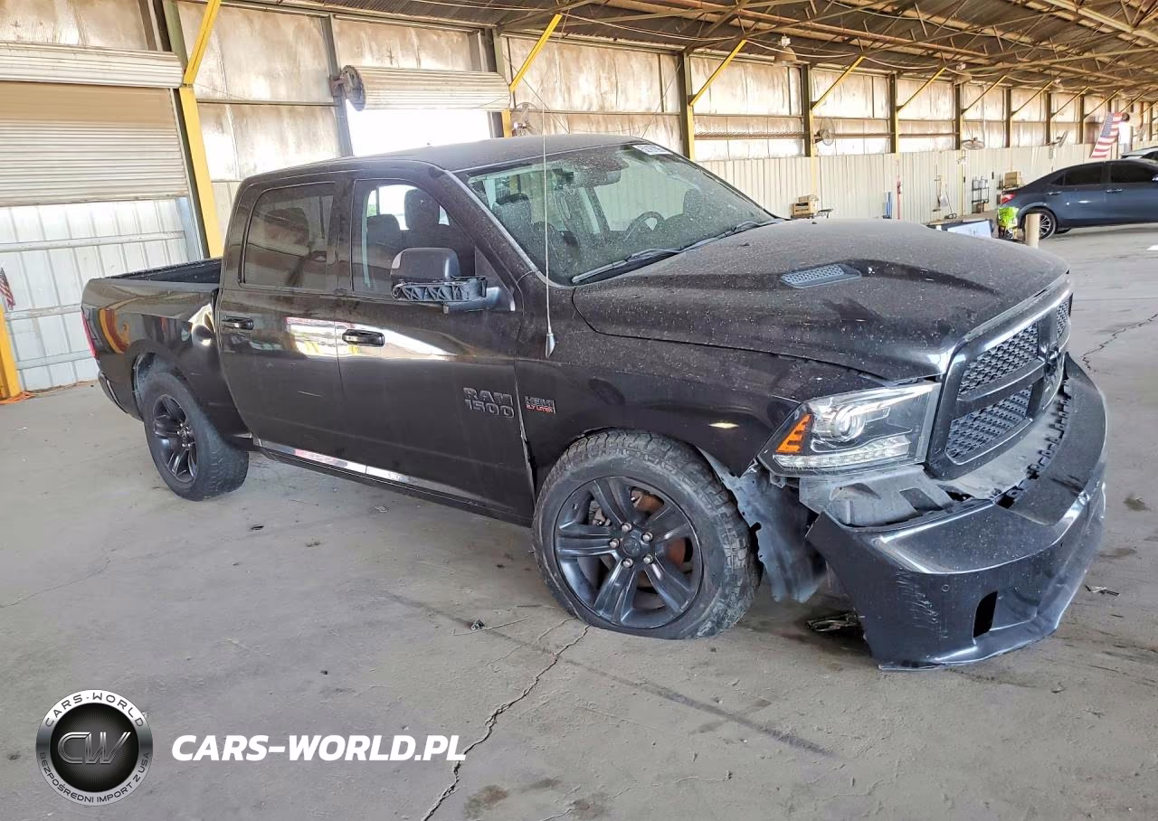 2018 Ram 1500 Sport VIN:1C6RR7MT3JS110399 - 4