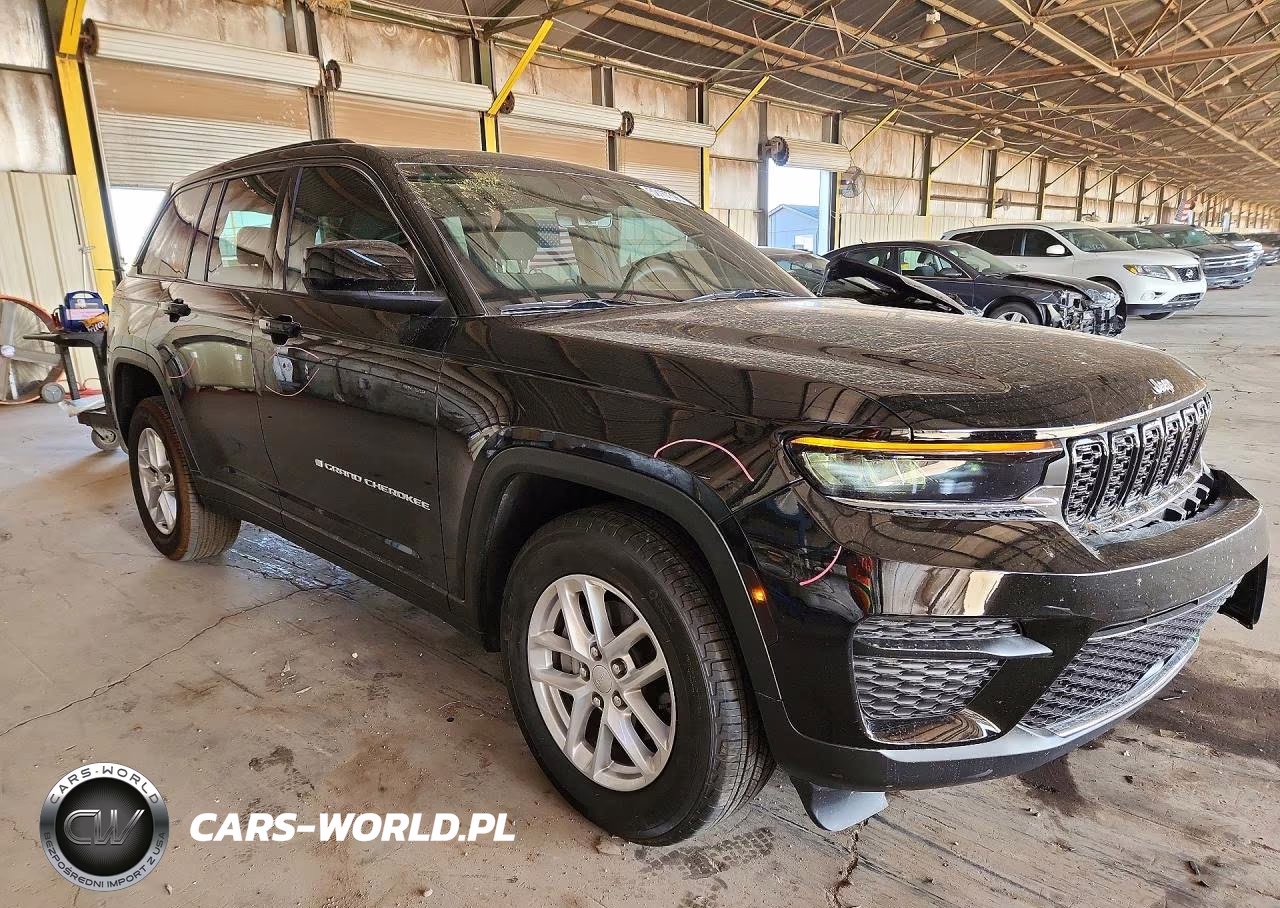2025 Jeep Grand Cherokee Laredo VIN:1C4RJGAG6SC334690 - 4