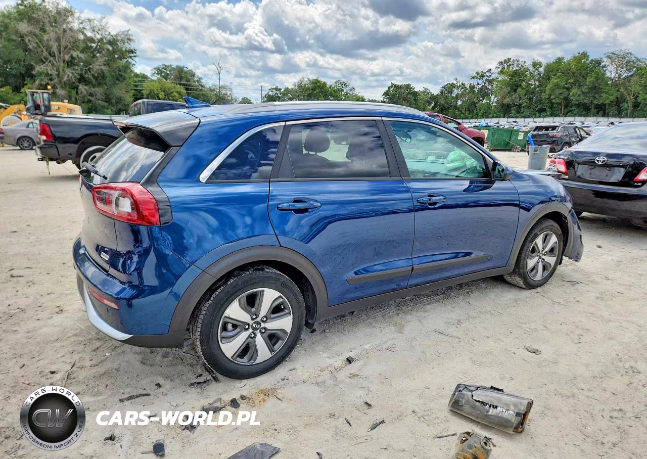 2017 Kia Niro Lx VIN:KNDCB3LC8H5039982 - 3