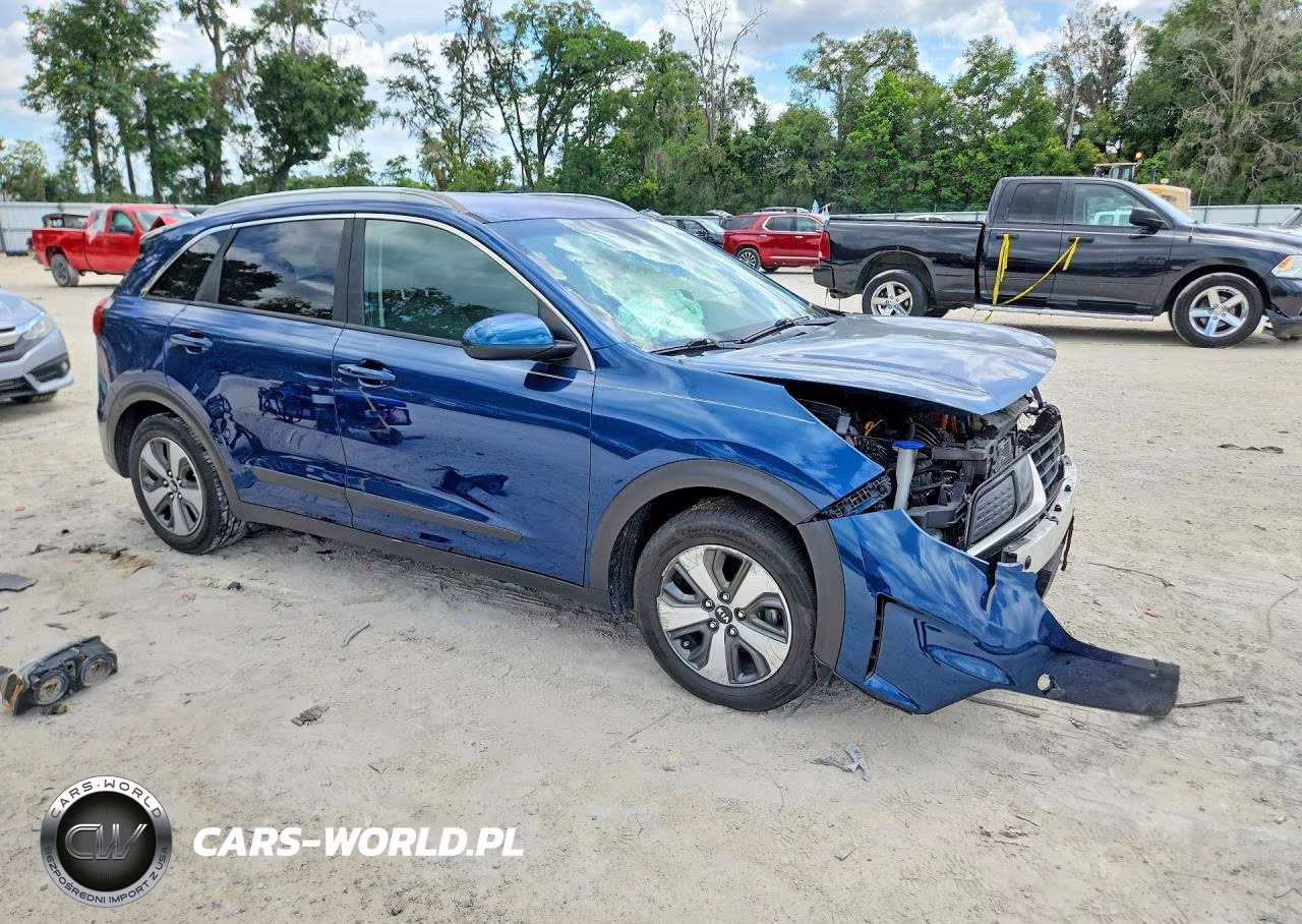 2017 Kia Niro Lx VIN:KNDCB3LC8H5039982 - 4