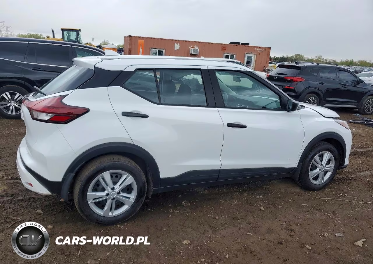 2025 Nissan Kicks Play S VIN:3N1CP5BV5SL474520 - 3