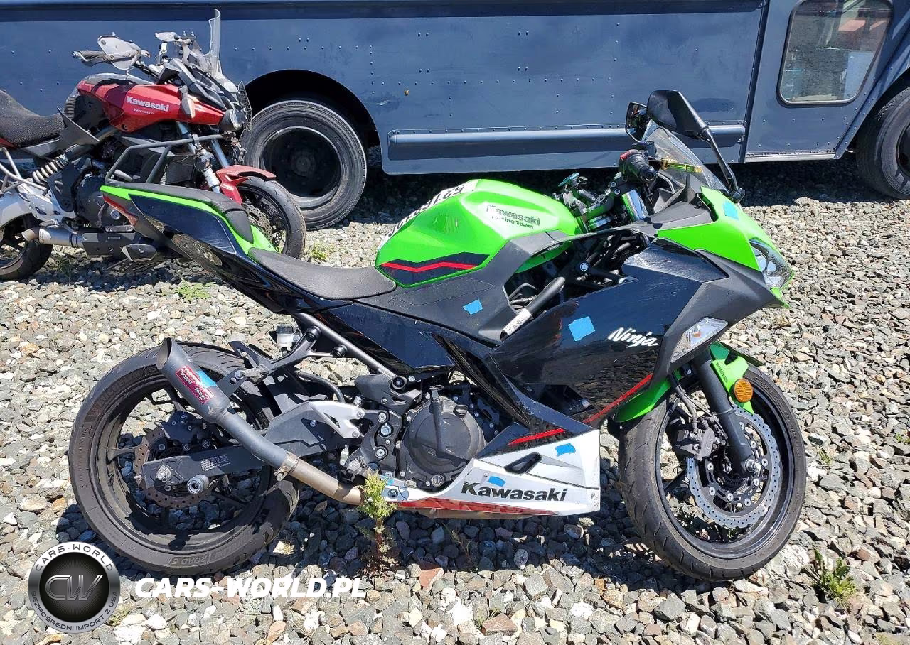 2022 Kawasaki Ex400