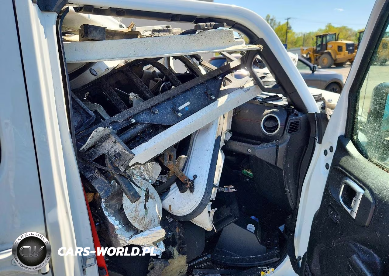2020 Jeep Wrangler Unlimited Rubicon VIN:1C4HJXFN1LW267385 - 8