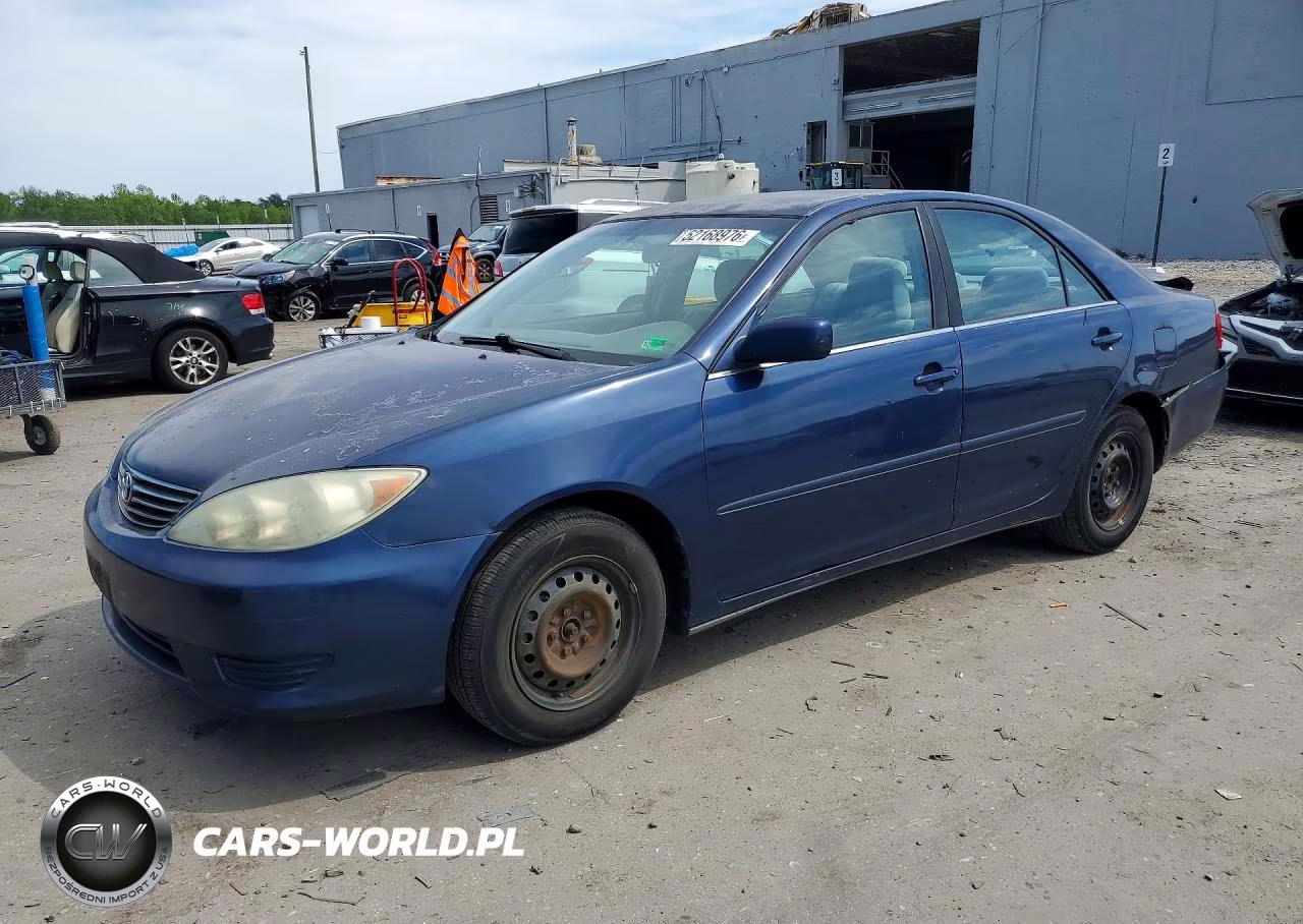 2005 Toyota Camry Le