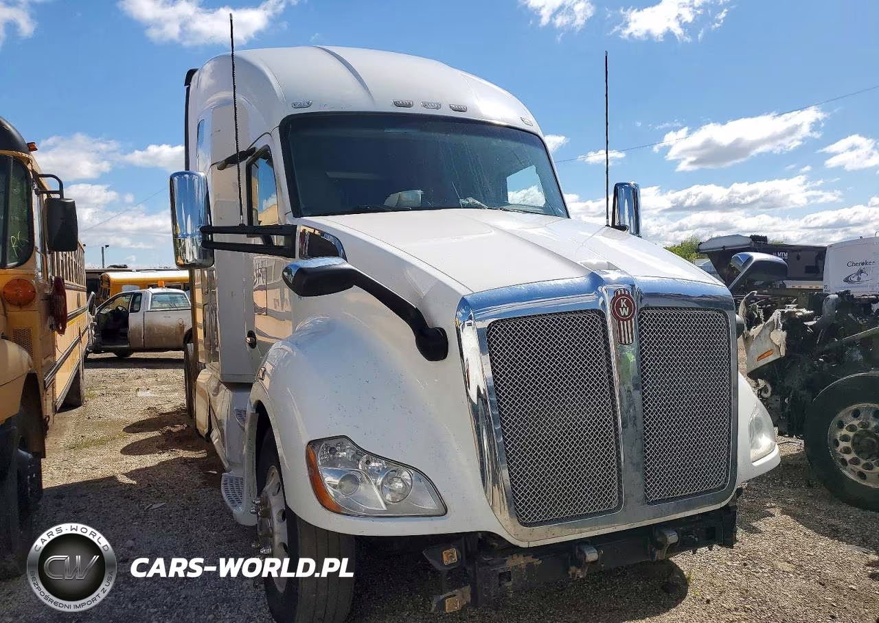 2019 Kenworth T680 Semi Truck