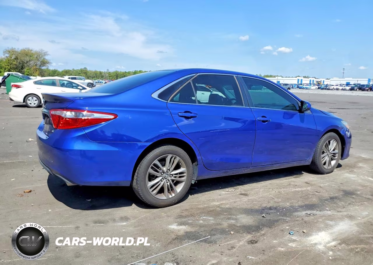 2016 Toyota Camry Se VIN:4T1BF1FK8GU594440 - 3