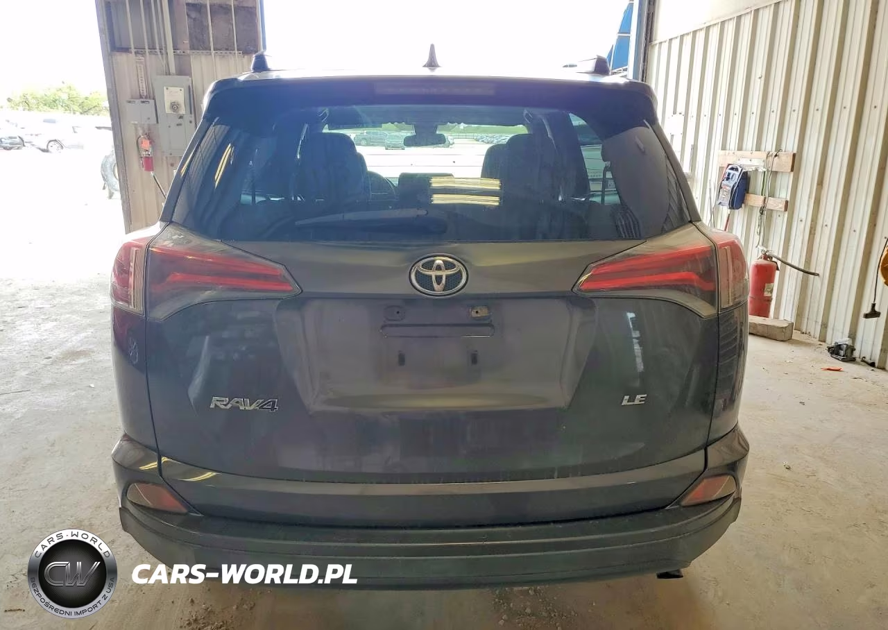 2017 Toyota Rav4 Le VIN:JTMZFREVXHJ105360 - 6
