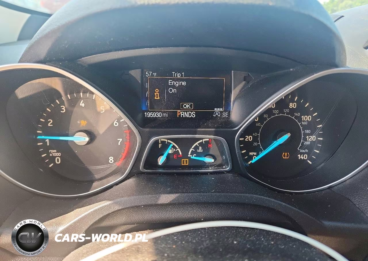 2017 Ford Escape Titanium VIN:1FMCU0J94HUC12821 - 9