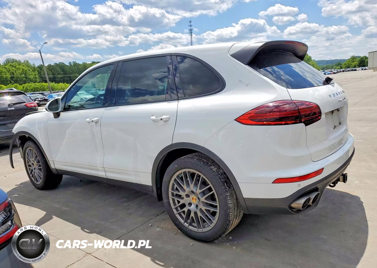 2018 Porsche Cayenne S VIN:WP1AB2A23JLA60847 - 2