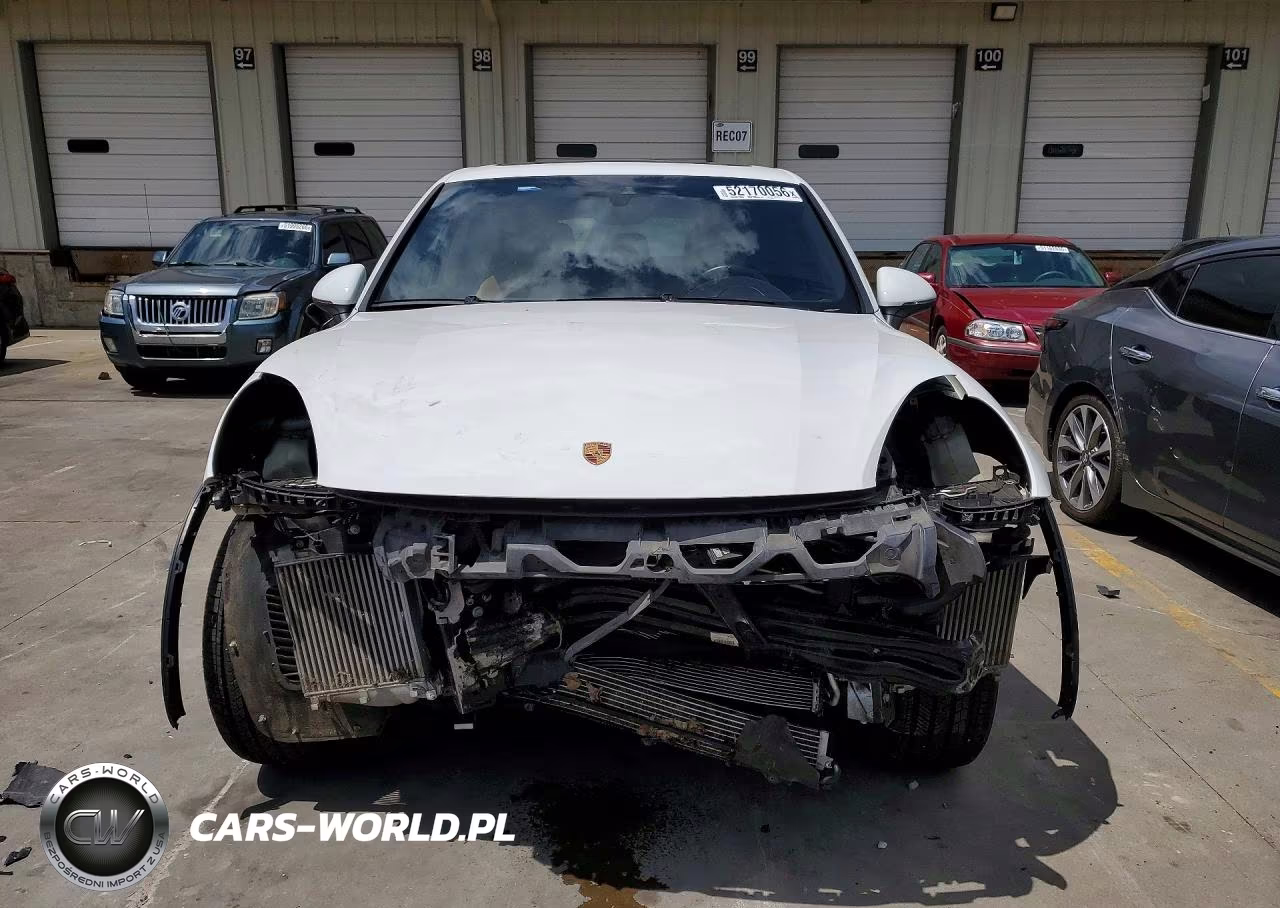 2018 Porsche Cayenne S VIN:WP1AB2A23JLA60847 - 5