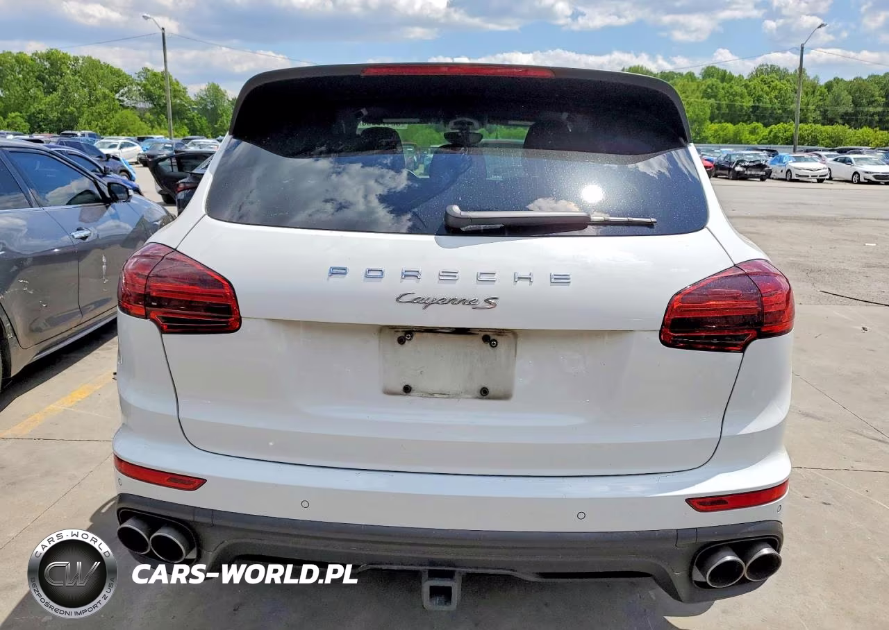 2018 Porsche Cayenne S VIN:WP1AB2A23JLA60847 - 6