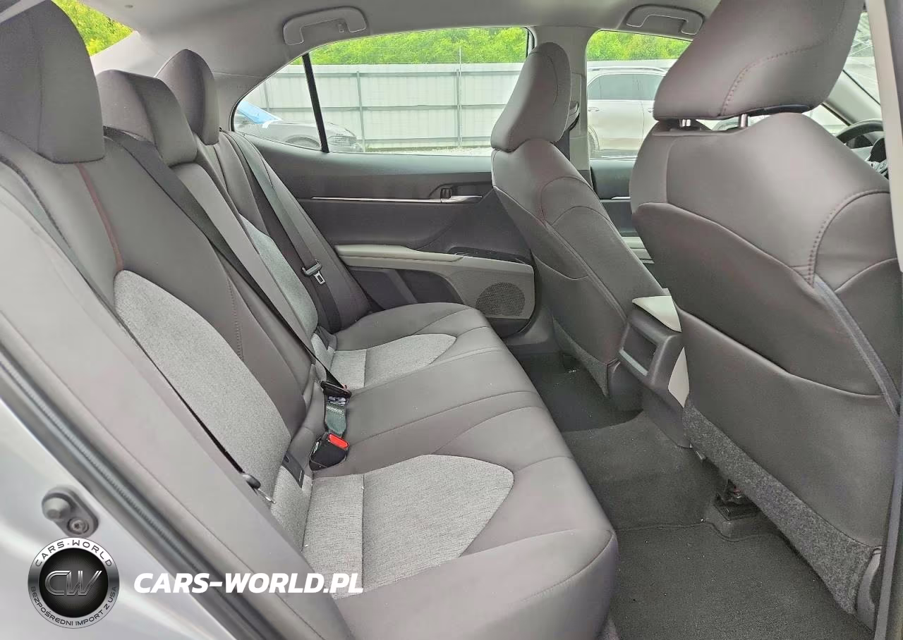 2019 Toyota Camry Le VIN:4T1B11HK3KU814541 - 10