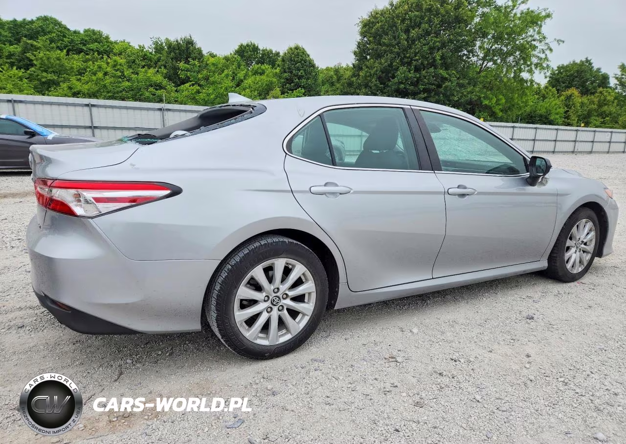2019 Toyota Camry Le VIN:4T1B11HK3KU814541 - 3