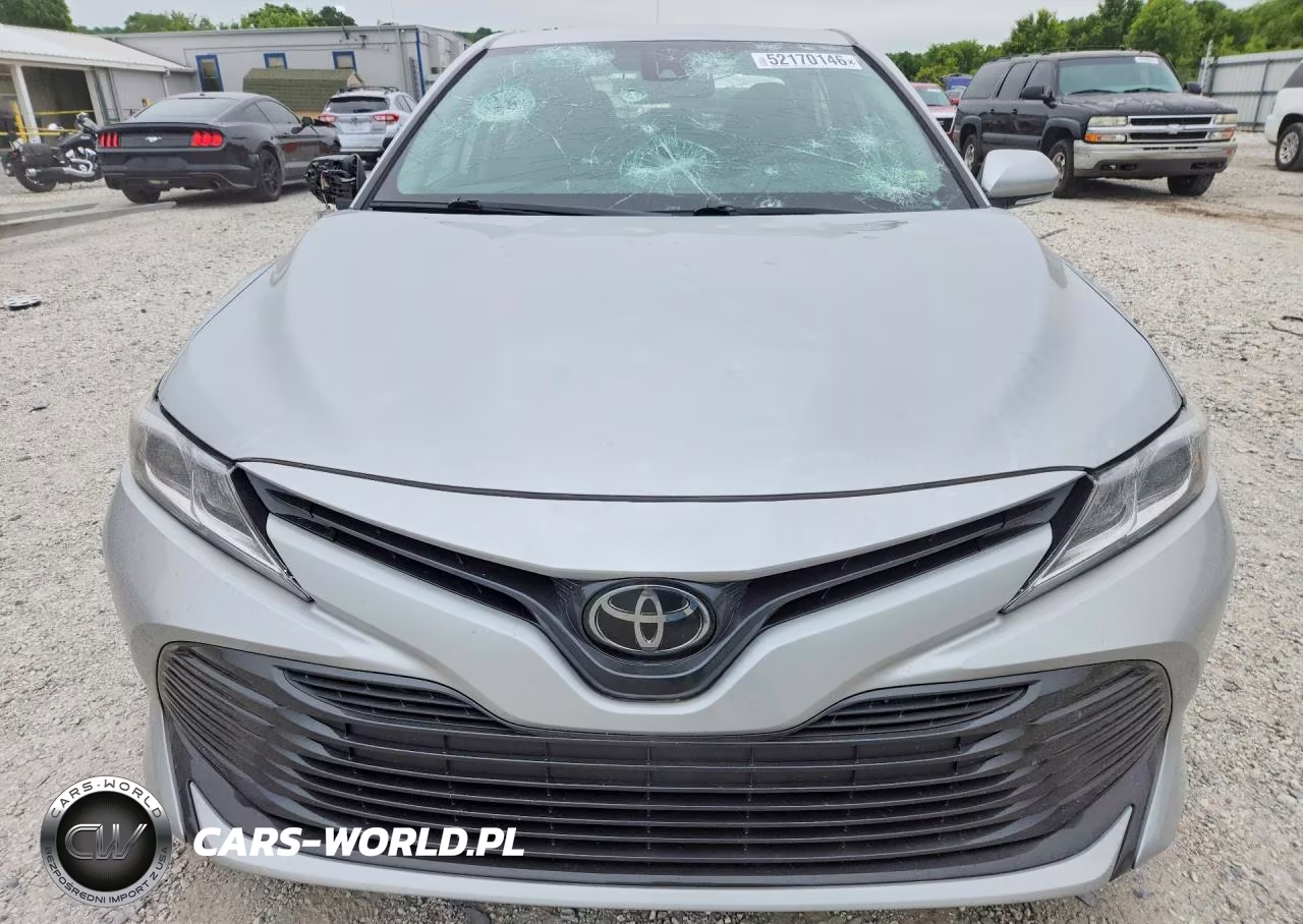 2019 Toyota Camry Le VIN:4T1B11HK3KU814541 - 5
