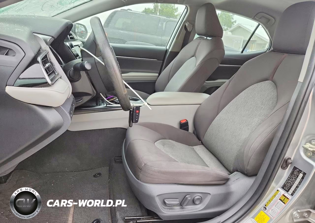 2019 Toyota Camry Le VIN:4T1B11HK3KU814541 - 7