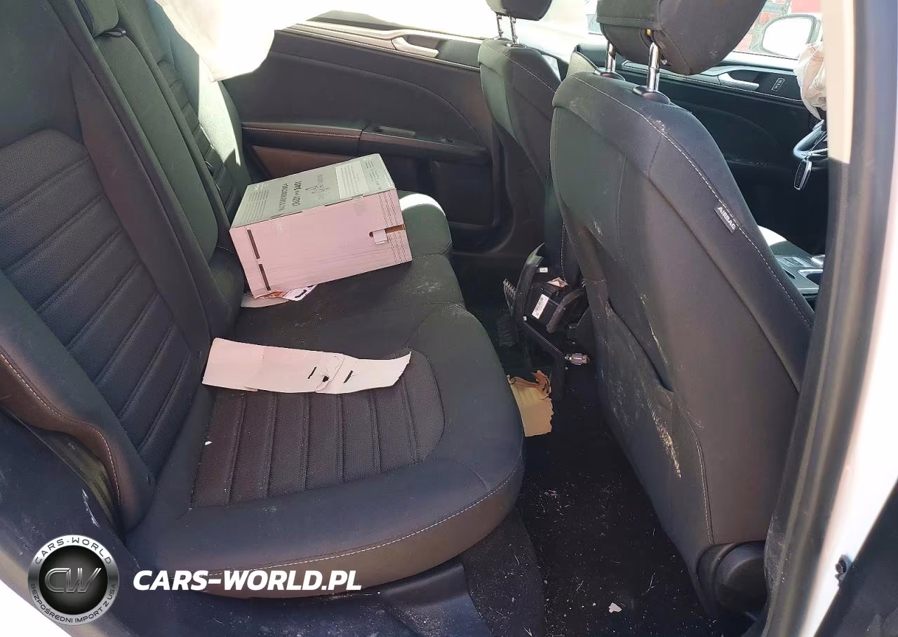 2020 Ford Fusion Se VIN:3FA6P0HD9LR120032 - 10